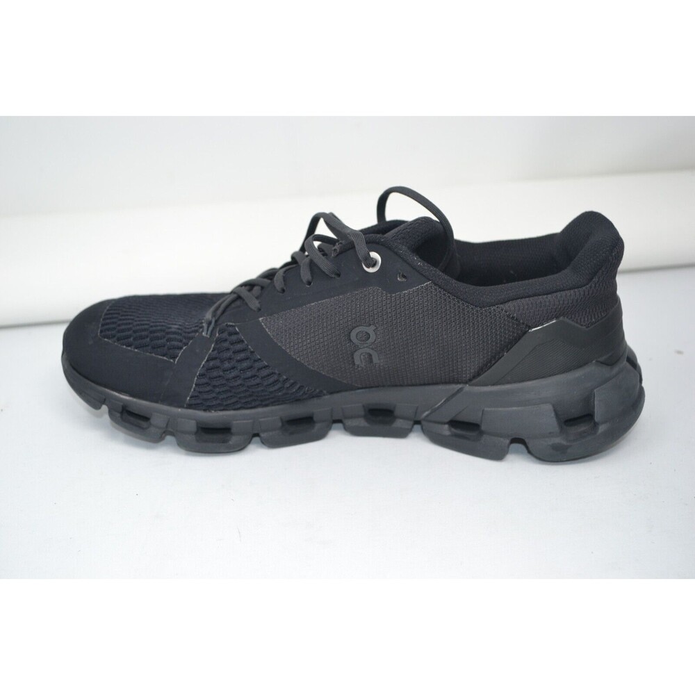 Men's Size 8 - On Cloudflyer All Black Athletic Running Shoe - 21.99225 Lace-Up - Picture 7 of 12